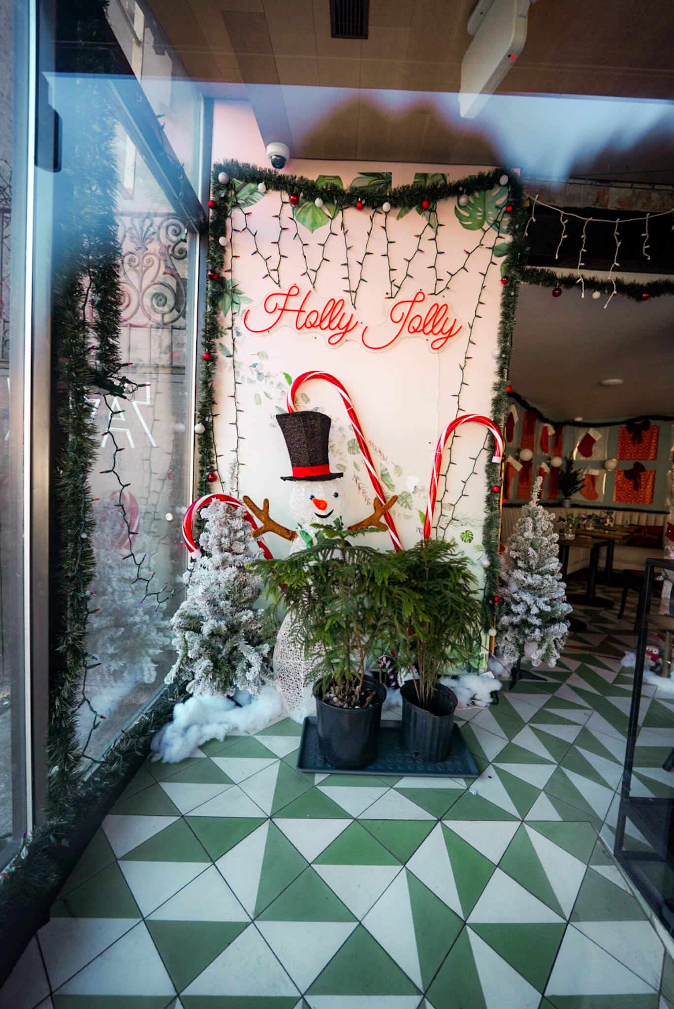 Holly Jolly Bar, things to do in December in New York