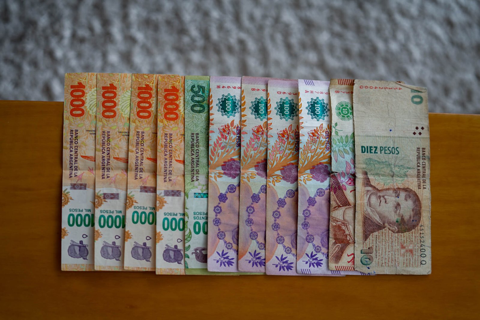 Argentinian Pesos to Dollar Blue in Argentina