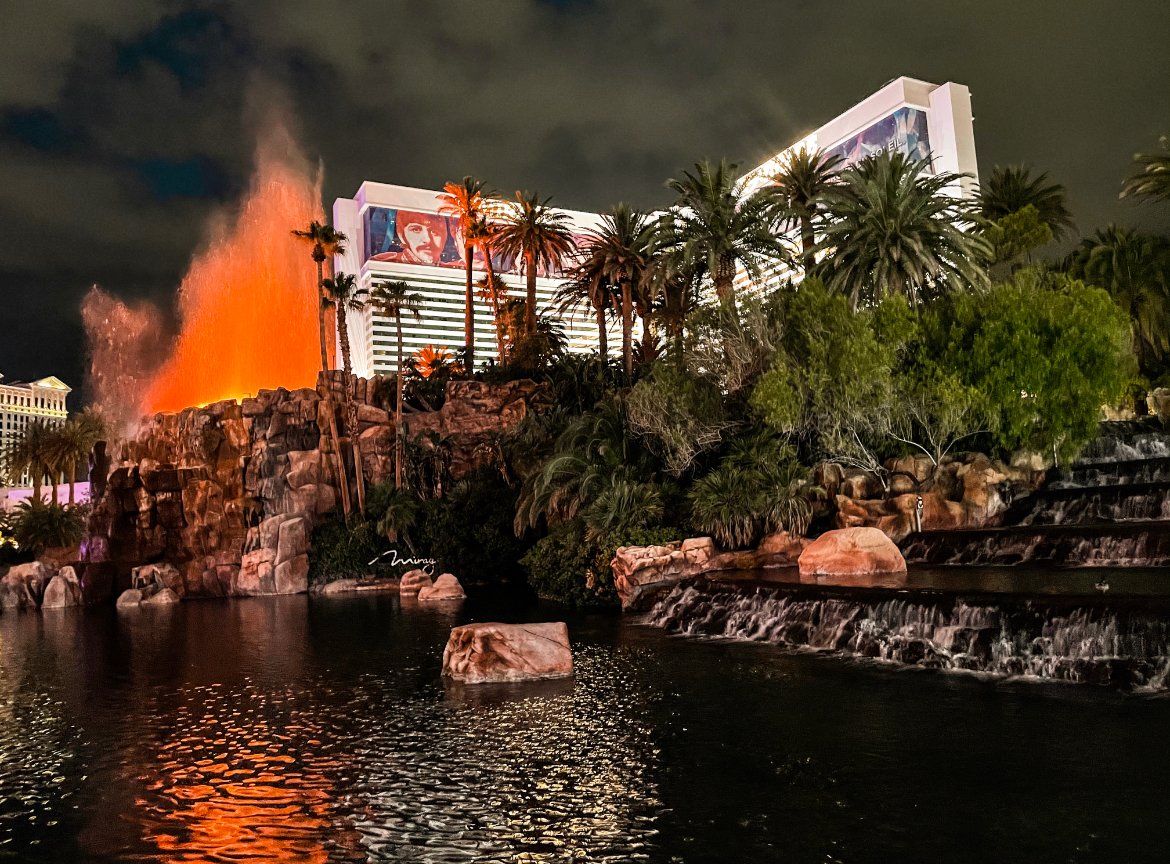 volcano show, Mirage, what to do in Vegas