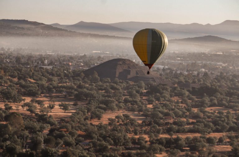 Visiting Teotihuacan from Mexico City travel guide