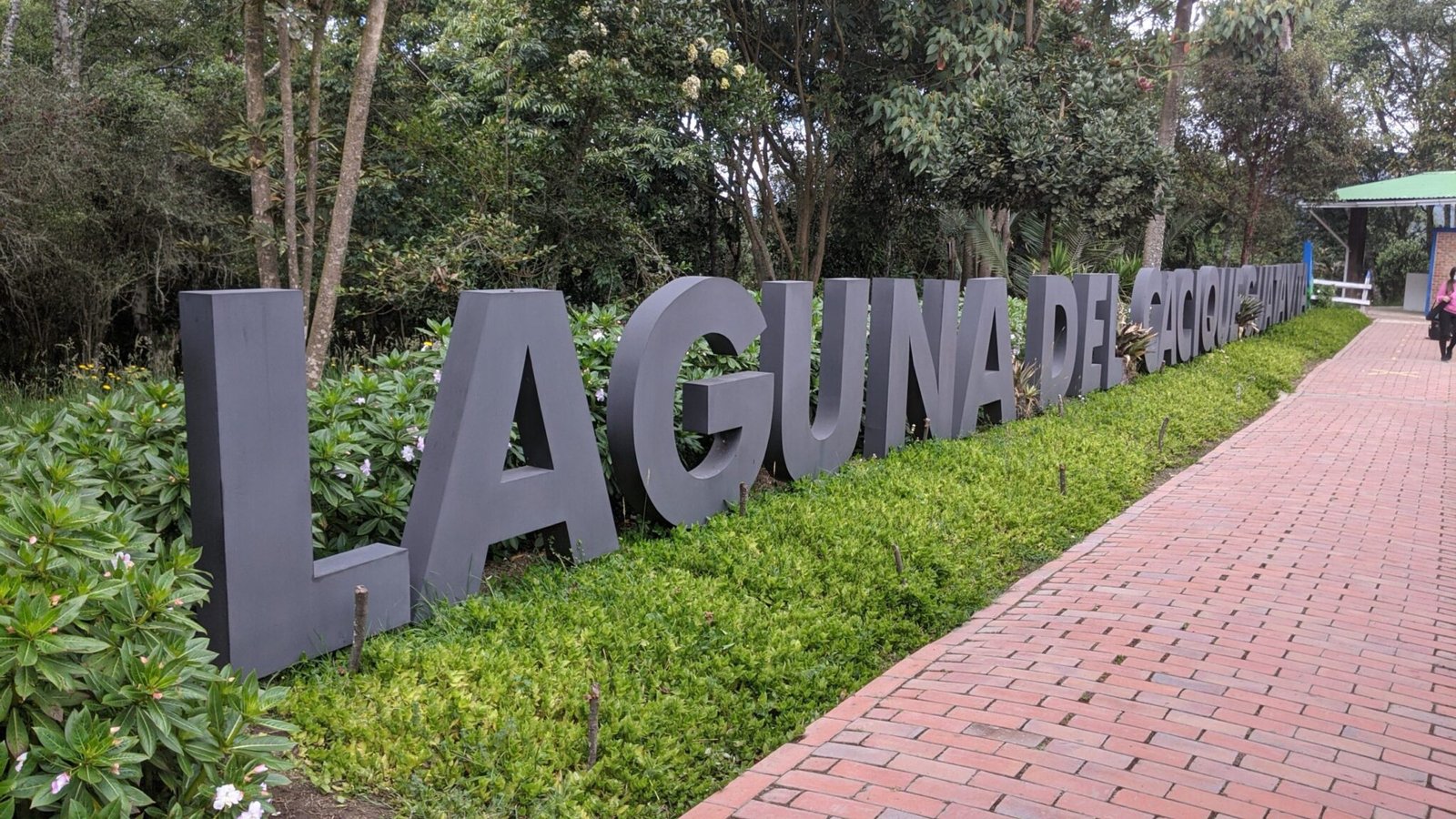 Laguna de Guatavita sign