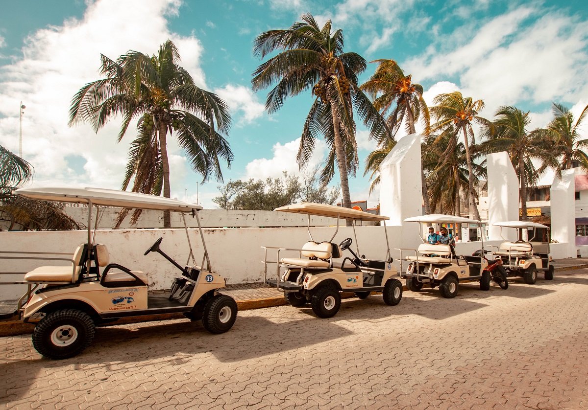Golf cart rental, Isla Mujeres Mexico