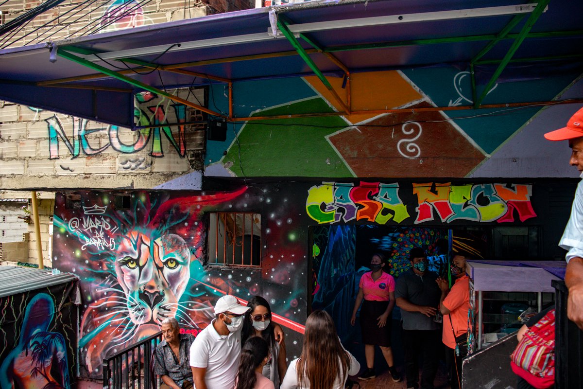 Comuna 13 Medellin Neon Museum