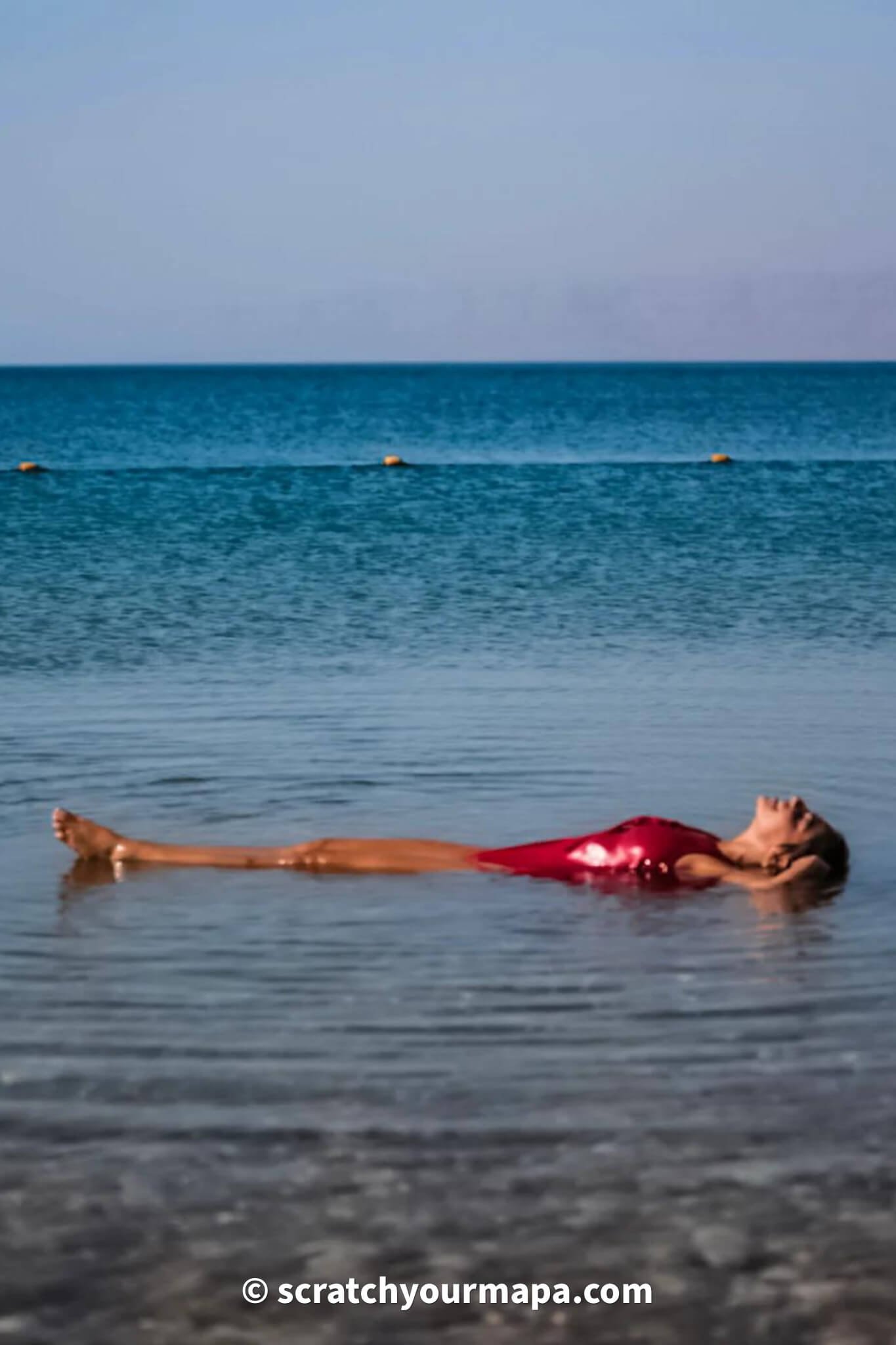 You are currently viewing 11 Things We Learned Visiting the Dead Sea Lake in Jordan