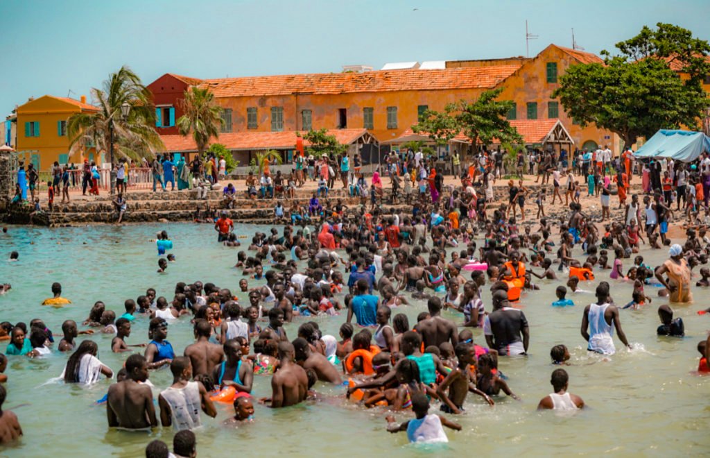 The Island of Goree: A Perfect Day Trip From Dakar - Scratch your mapa