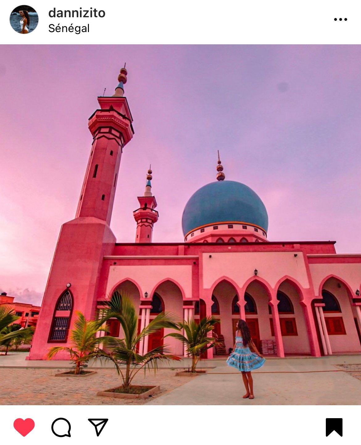 pink mosque, best things to do in Dakar