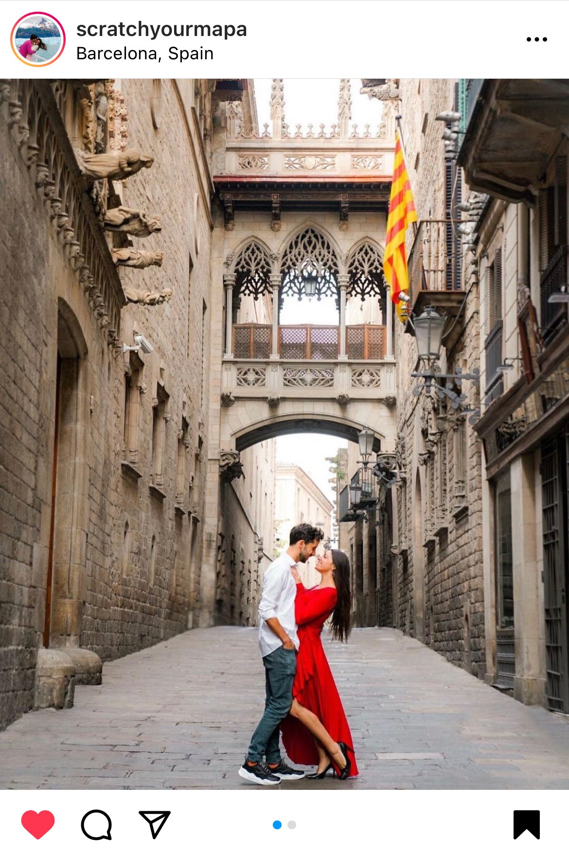 Carrer del Bisbe, Instagrammable spots in Barcelona