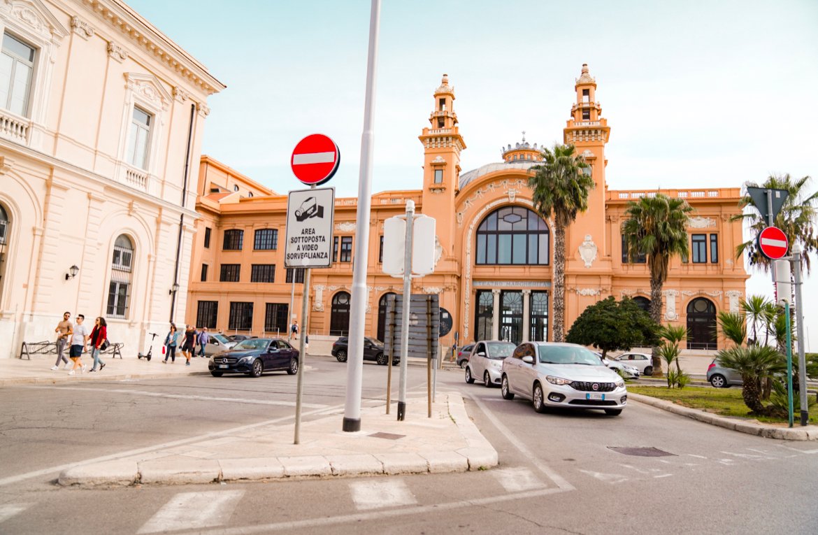 what to do in Bari, Italy