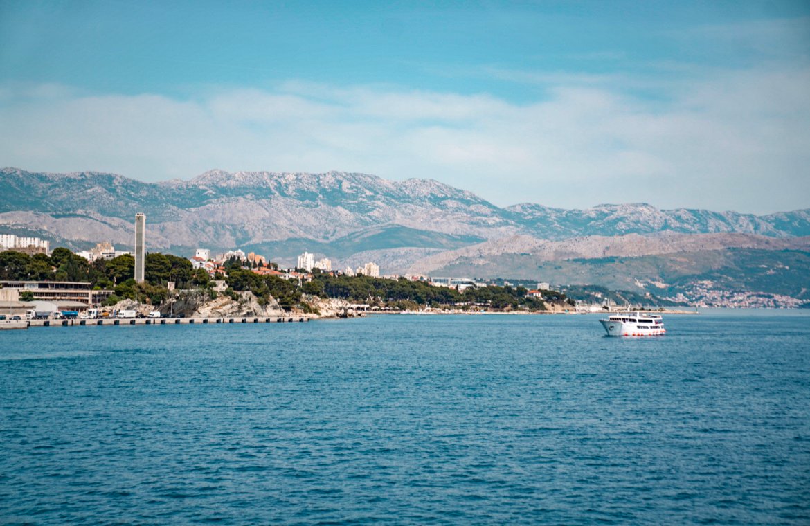 Ferry Split to Hvar