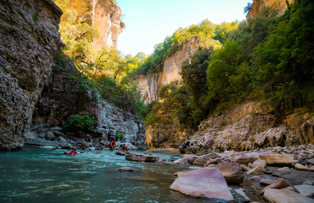 Osum Canyon: The Grand Canyon of Albania - Scratch your mapa