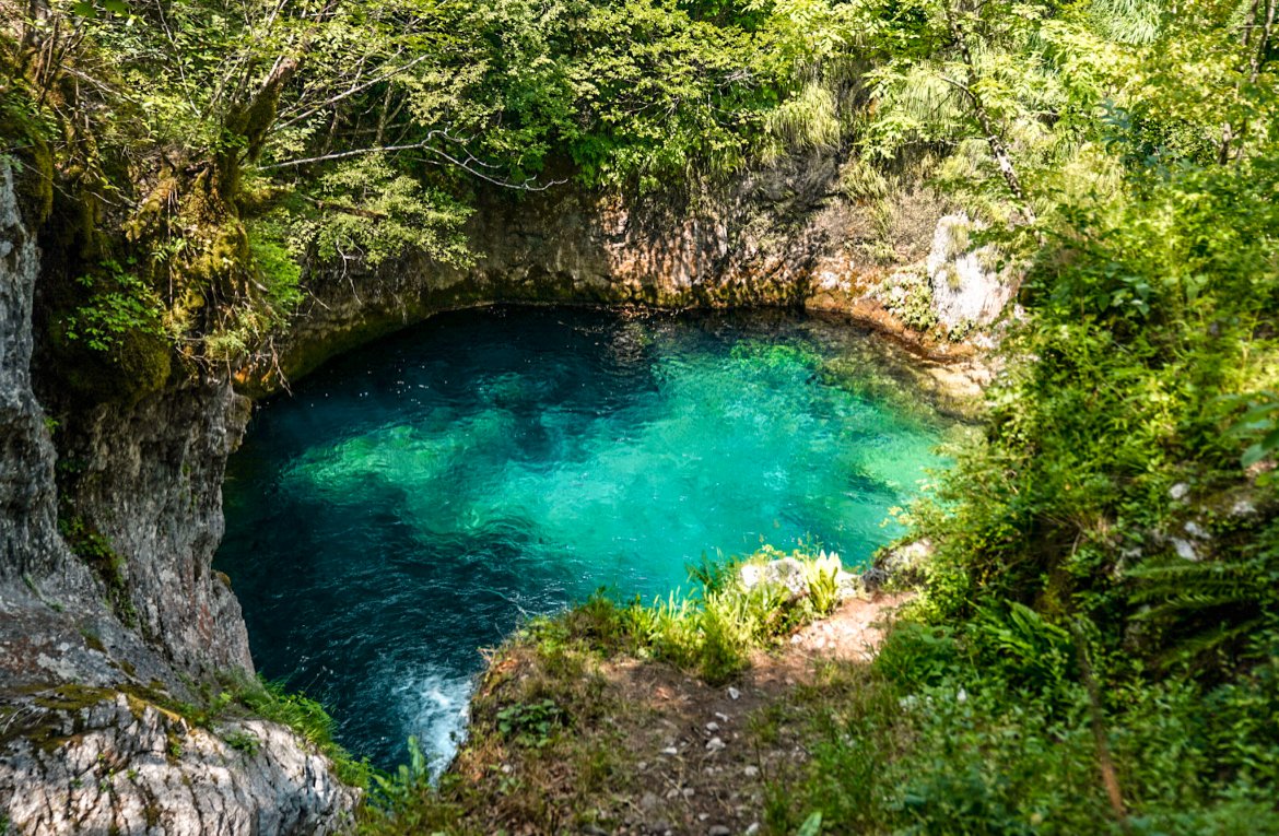 Blue eye, things to do in Theth, Albania