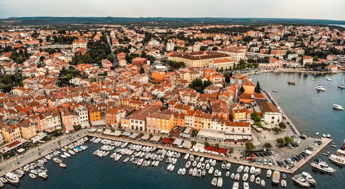 Rovinj, travel for cheap to expensive places