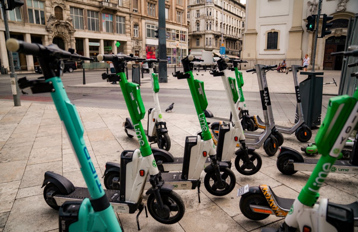 scooters in Budapest