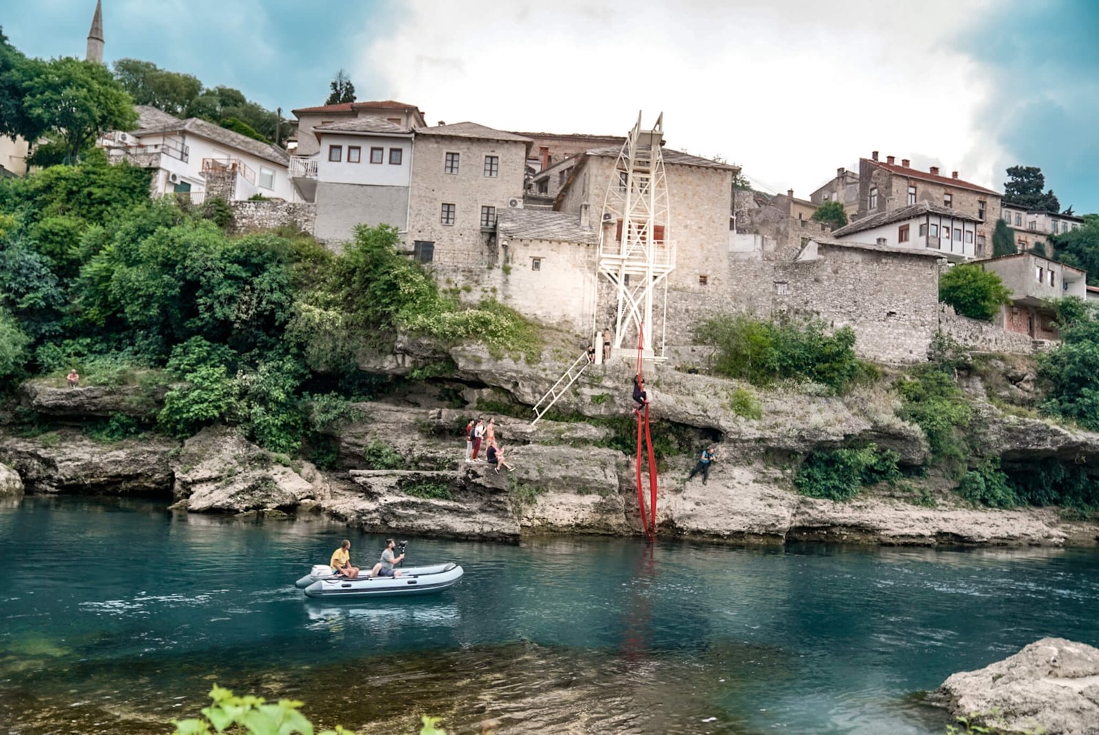 Divers in Mostar