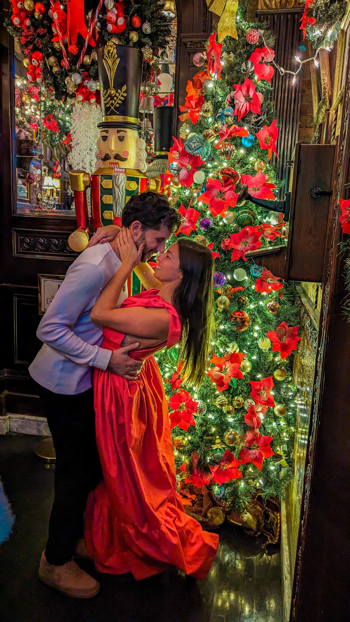 Oscar Wilde - Christmas bars in NYC