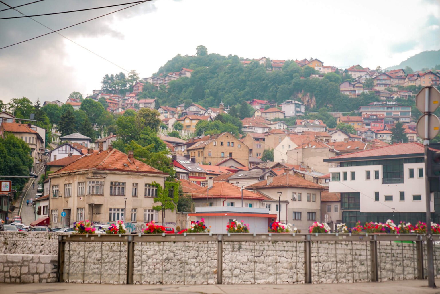 A Complete Guide to Visiting Bosnia & Herzegovina - Scratch your mapa