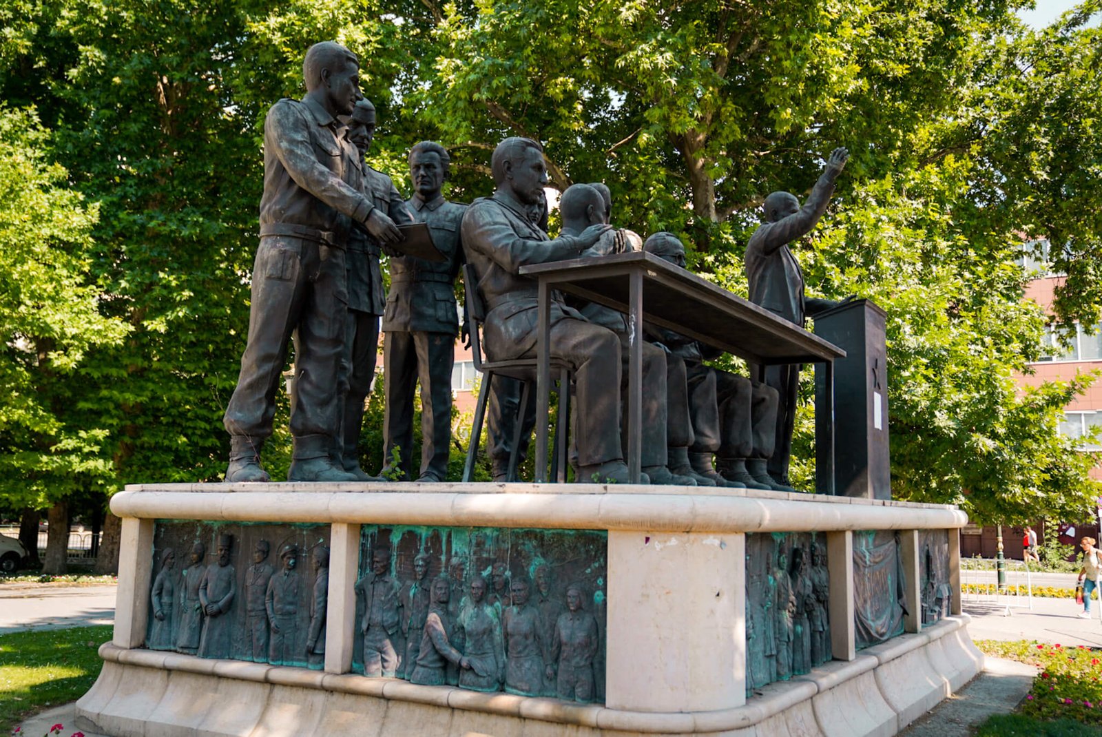 statues in Skopje
