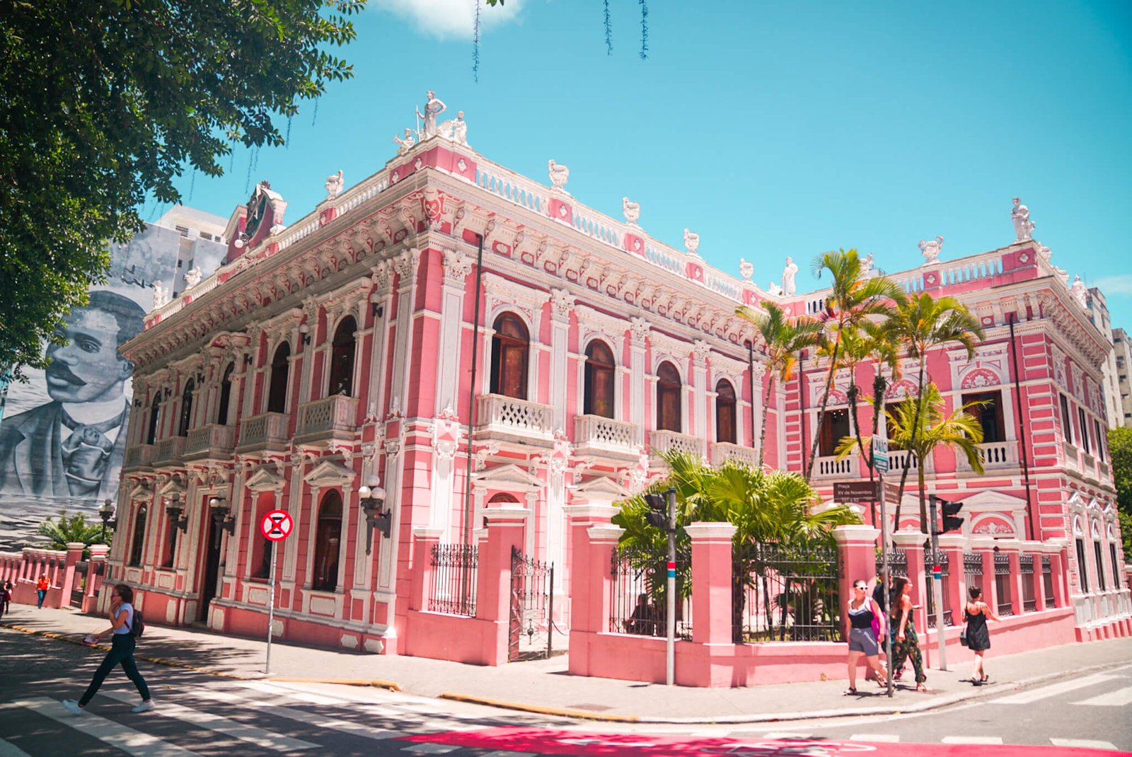 pink building in Florianopolis, things to do in Florianopolis, Brazil