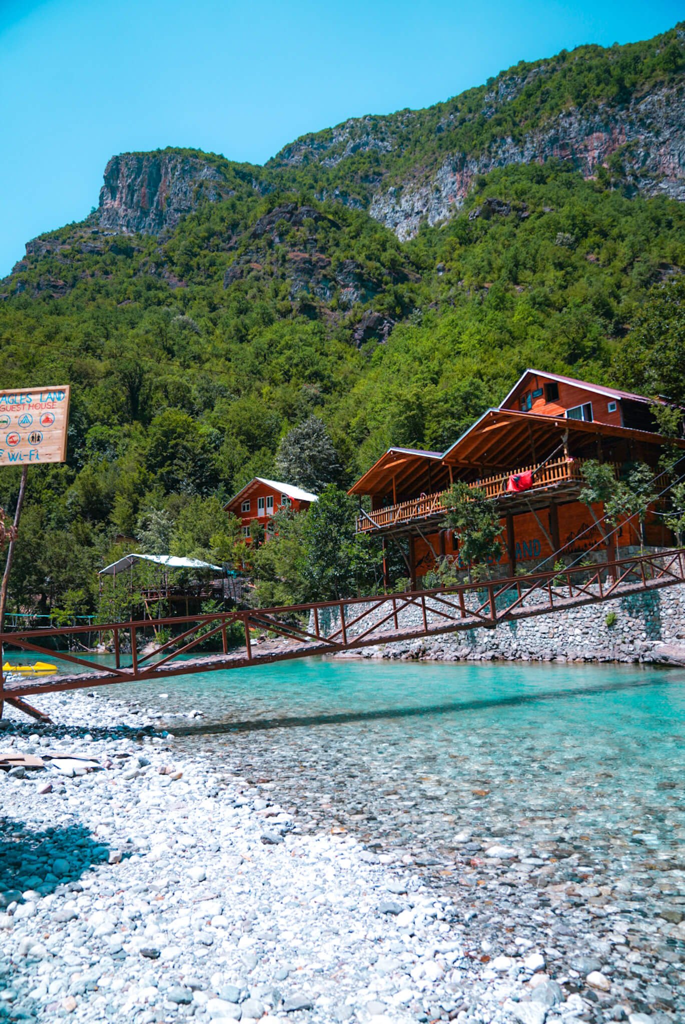 Eagles Landing, Lumi I Shales, an incredible place in Albania