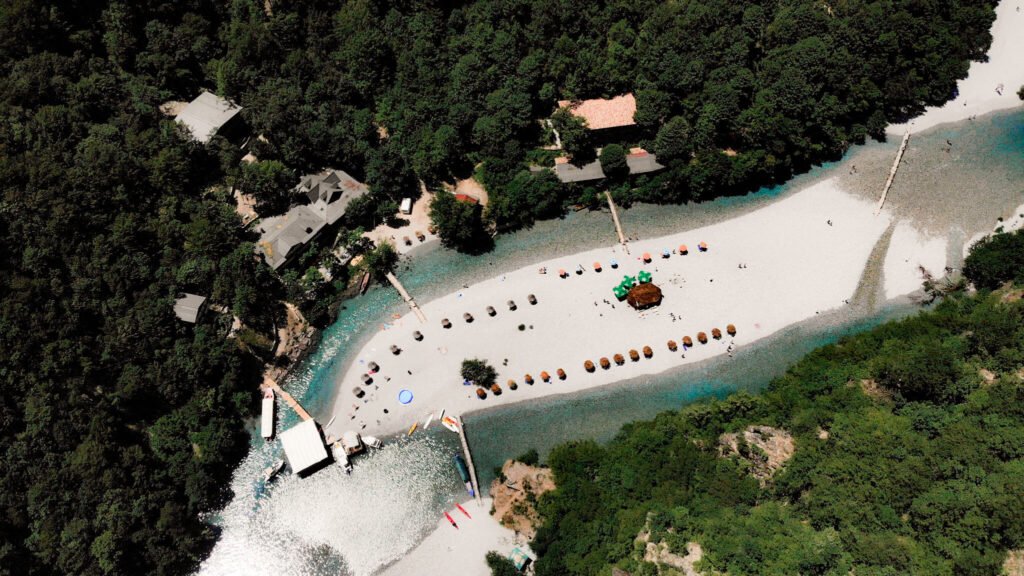 Lumi I Shales, hidden gems of Eastern Europe