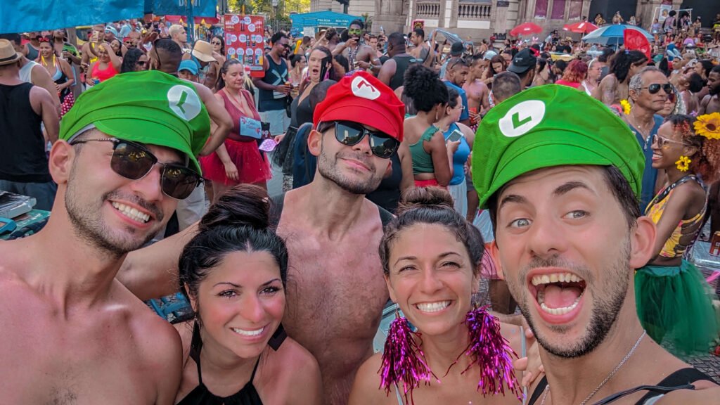 how to dress during the carnival in Brazil