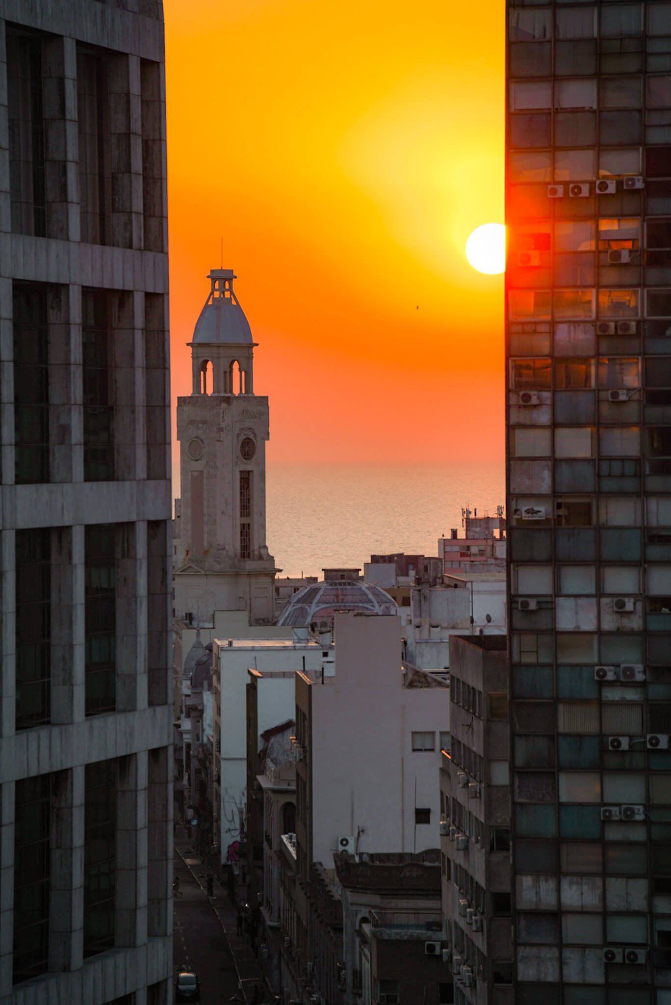 sunset from Palacio Salva, is there a lot to do in Montevideo