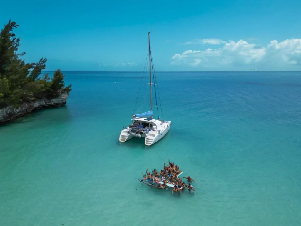 catamaran in Bermuda - how to find unique things to do while traveling