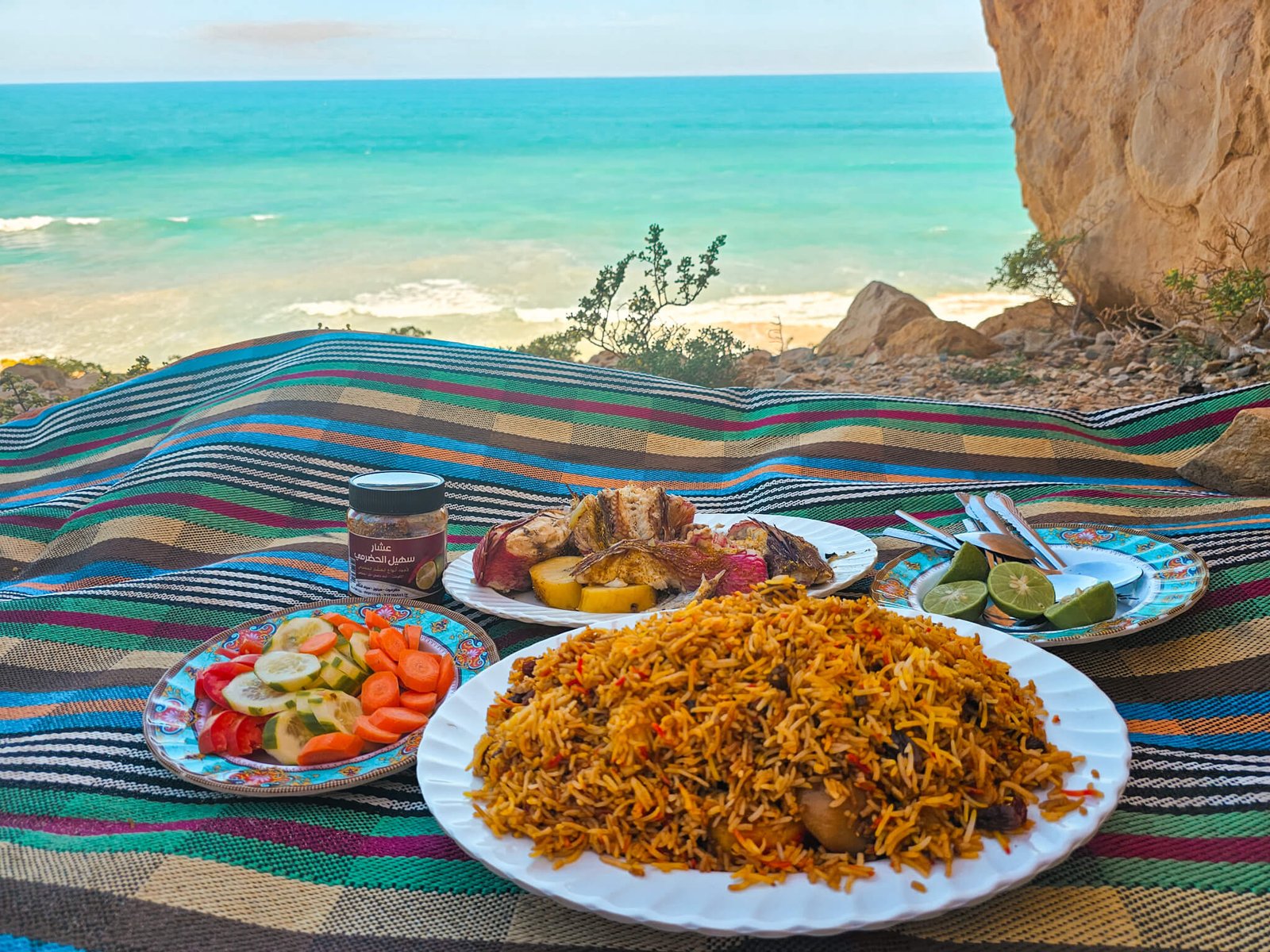 lunch on a Socotra island tour