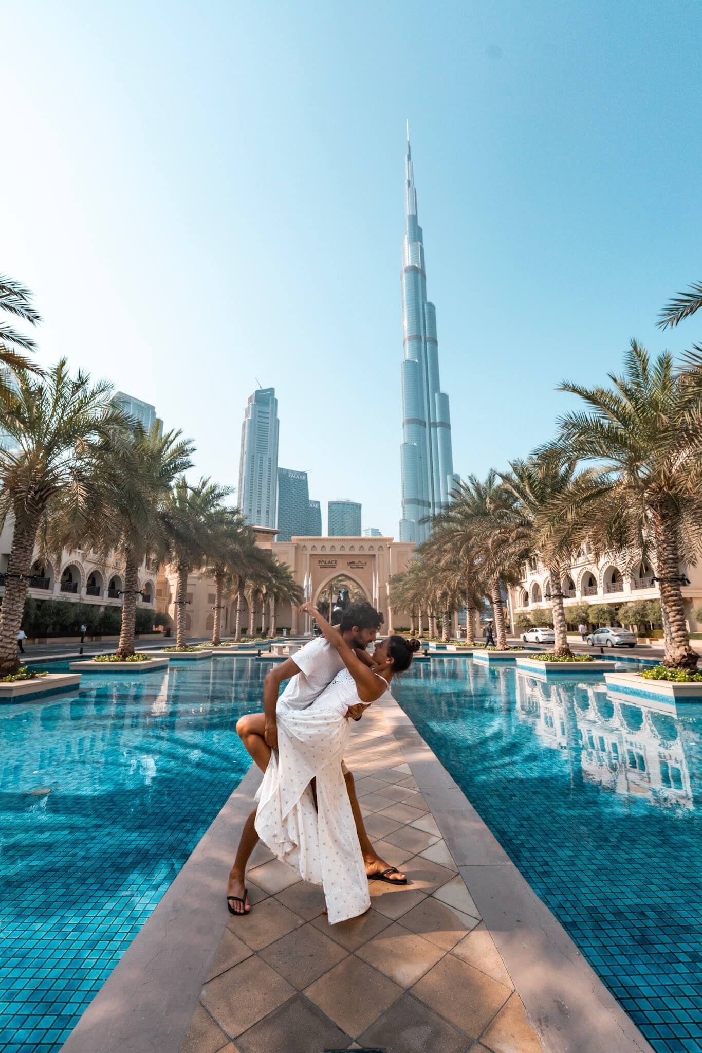 Dubai, pros and cons of the UAE