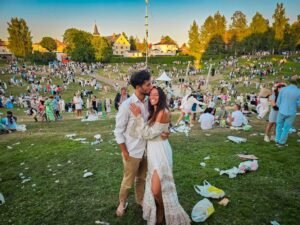 Read more about the article How is Midsummer Celebrated in Sweden? A Complete Guide for First-Timers