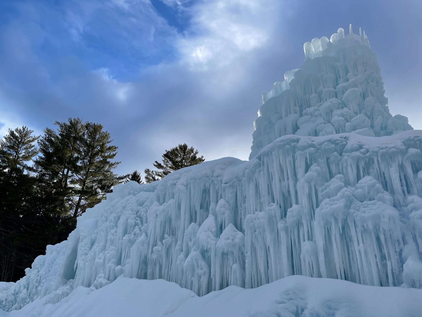 New Hampshire, winter bucket list destinations