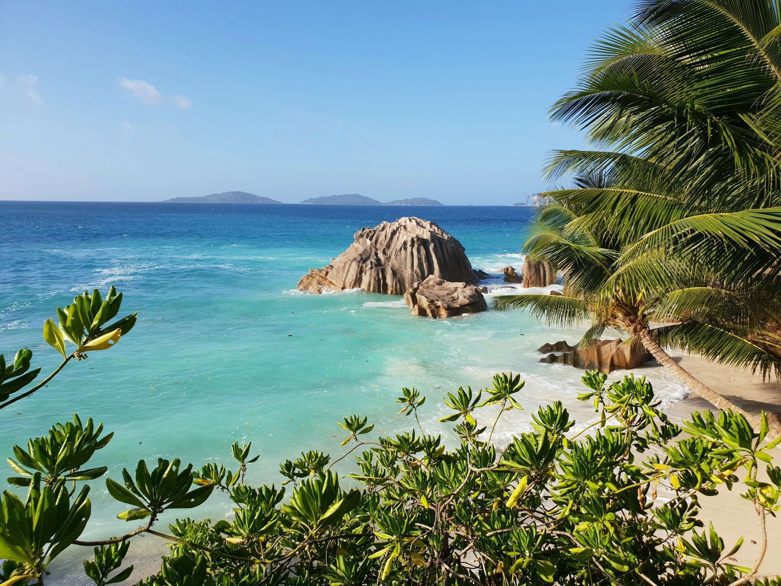 Seychelles, romantic places to travel in the world
