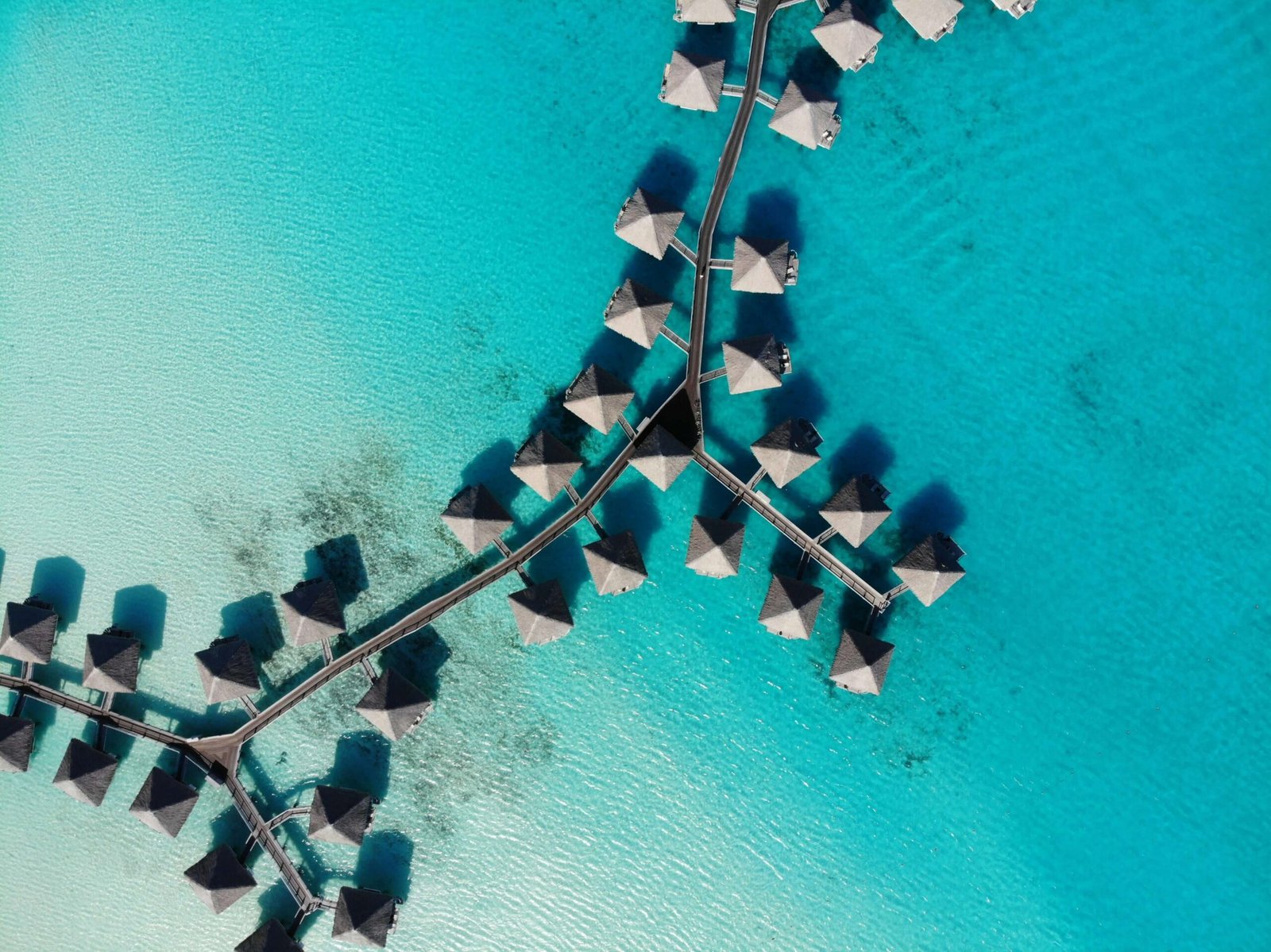 Bora Bora, romantica places to travel in the world