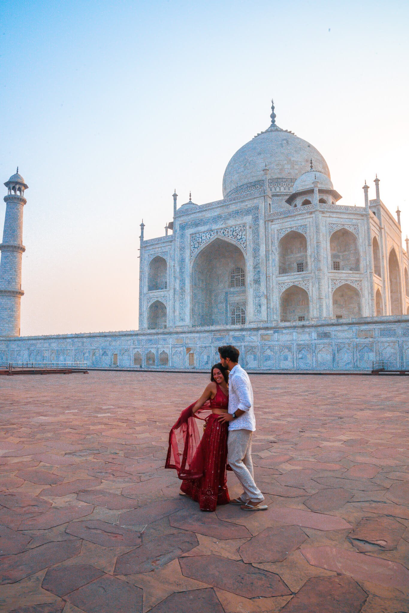 Danni and Fede at the Taj Mahal in India