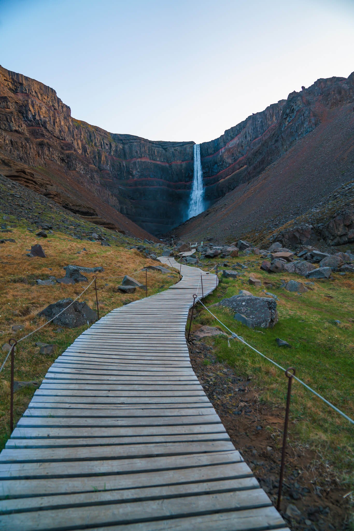 hike to hengifoss waterfall 