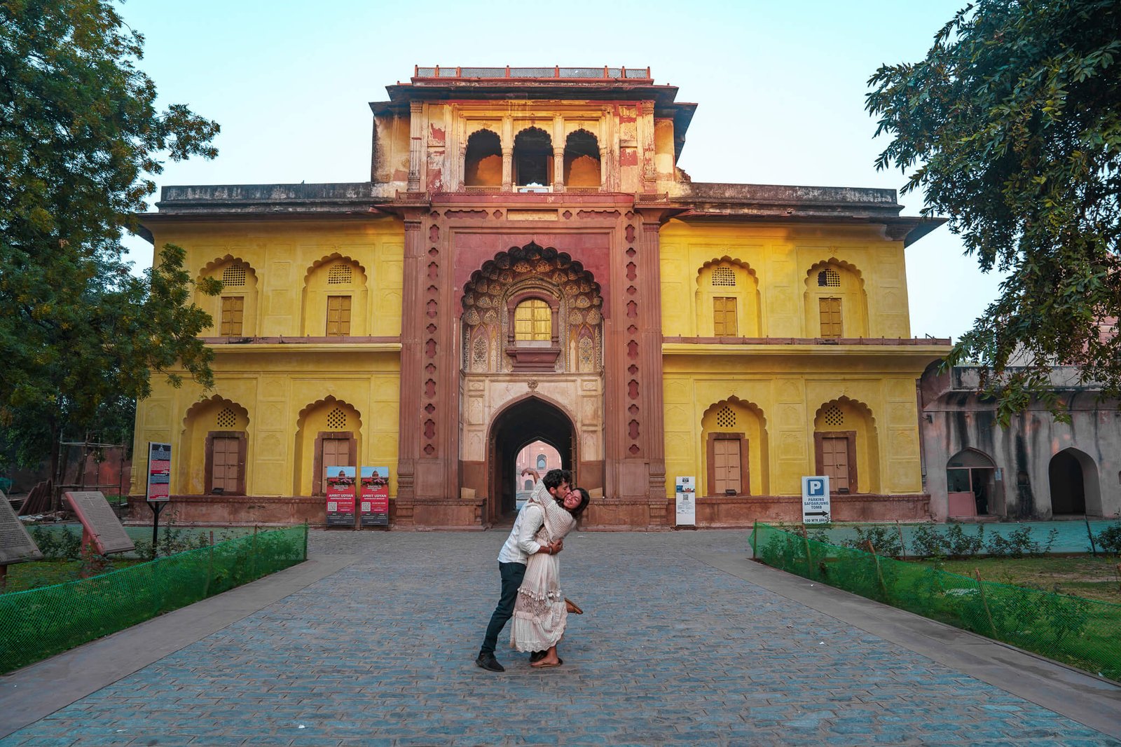 Safdarjung's tomb, how many days in Delhi is enough?