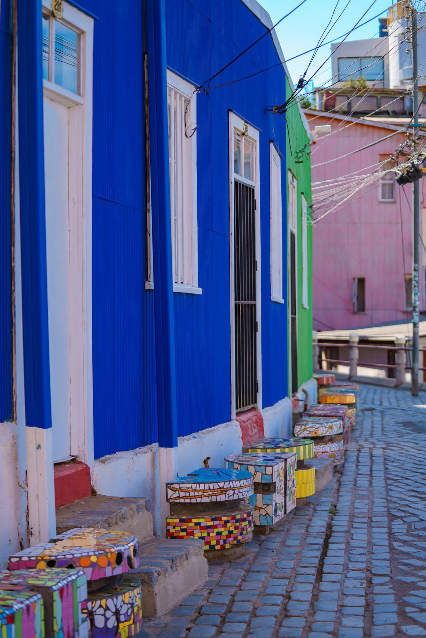 best things to do in Valparaiso - roam the colorful streets