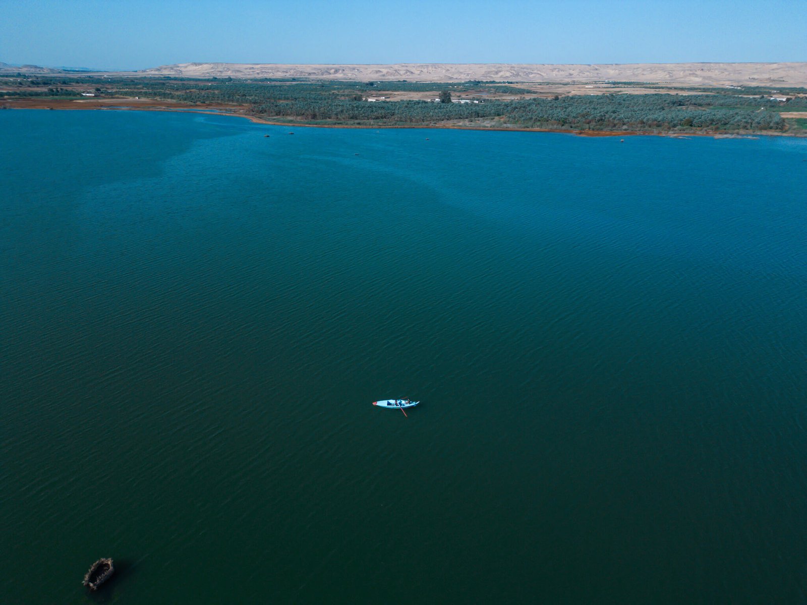 Bahariya oasis salt lake