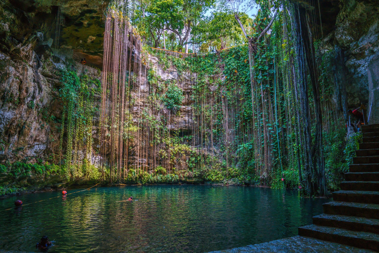 Ik Kil Cenote, the best cenotes in the Yucatan Peninsula