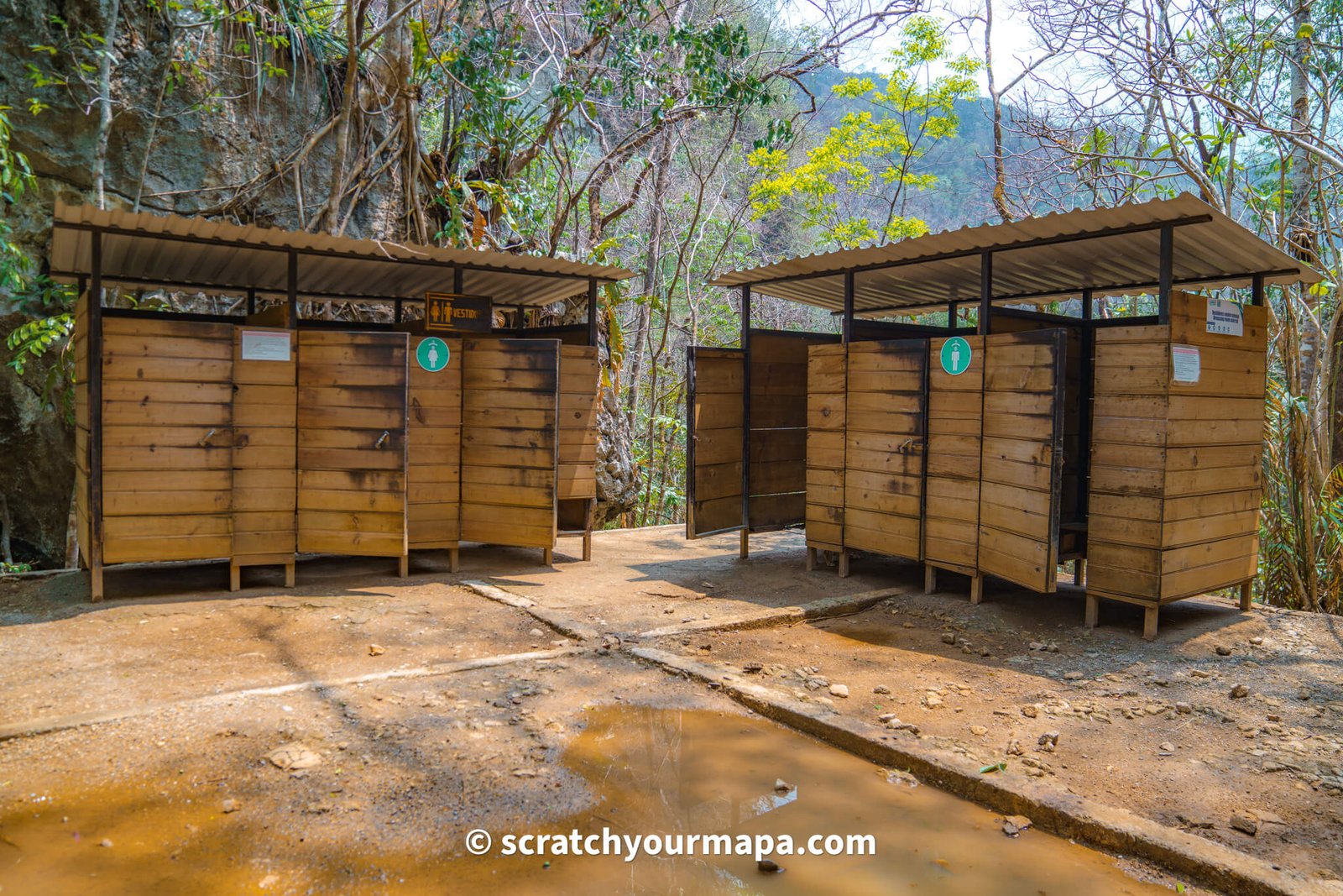 changing rooms at Semuc Champey, Guatemala 