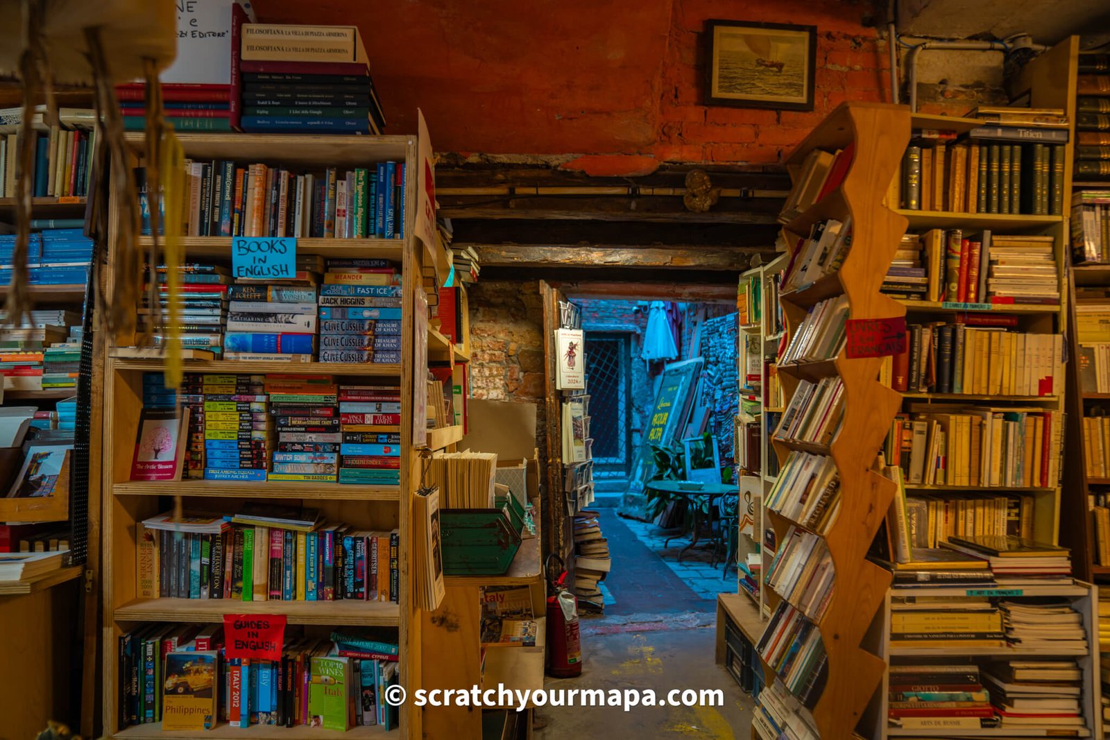 library in Venice, tips for traveling to Venice