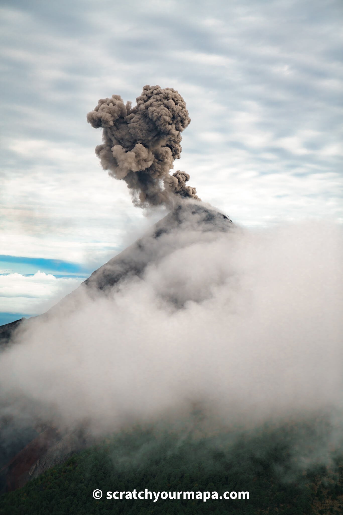 what to pack for Acatenango Volcano