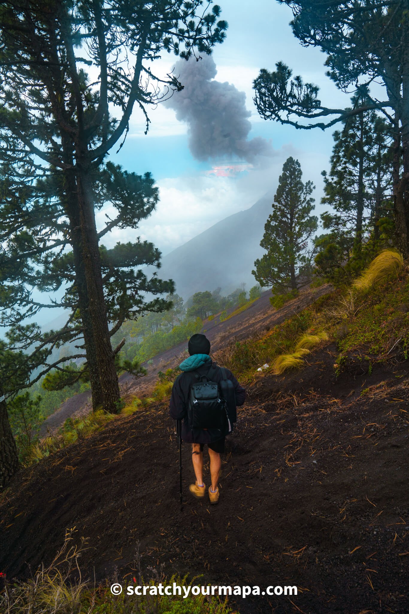 Acatenango volcano hike 