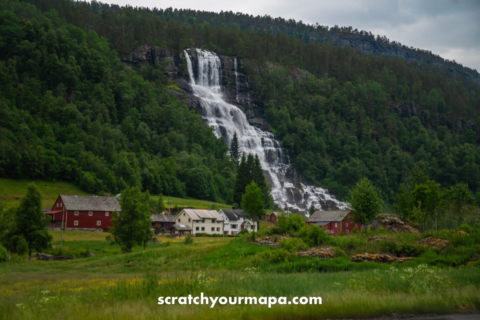 Tvindefossen, cool places to visit in Norway