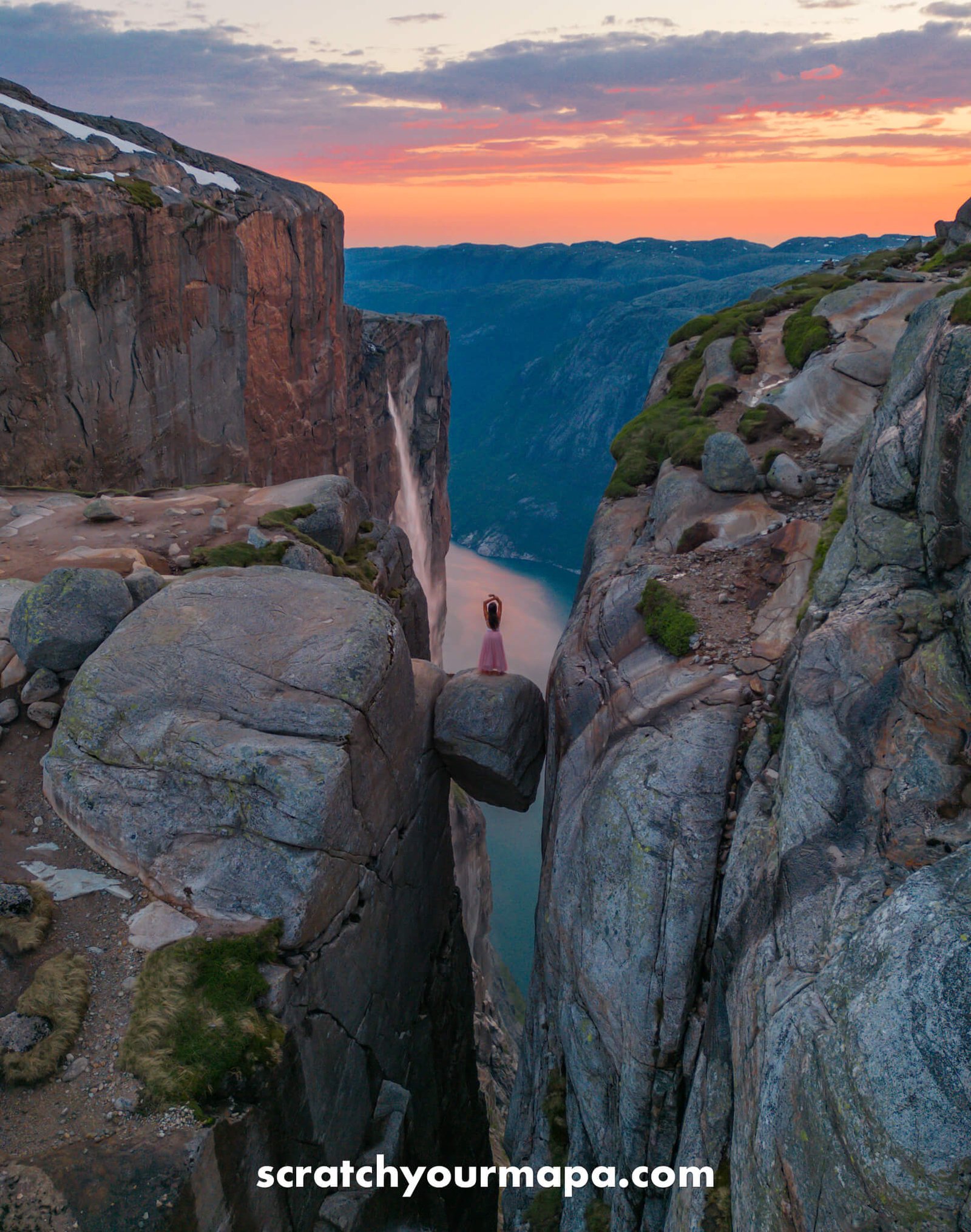 Kjeragbolten, cool places to visit in Norway