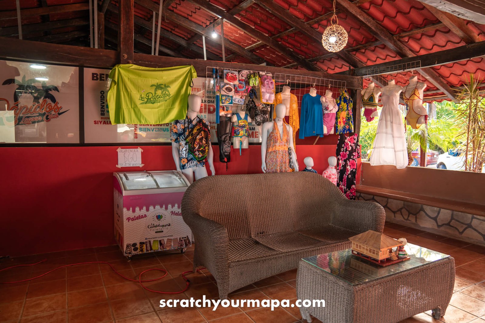 shop at los Rapidos, Bacalar