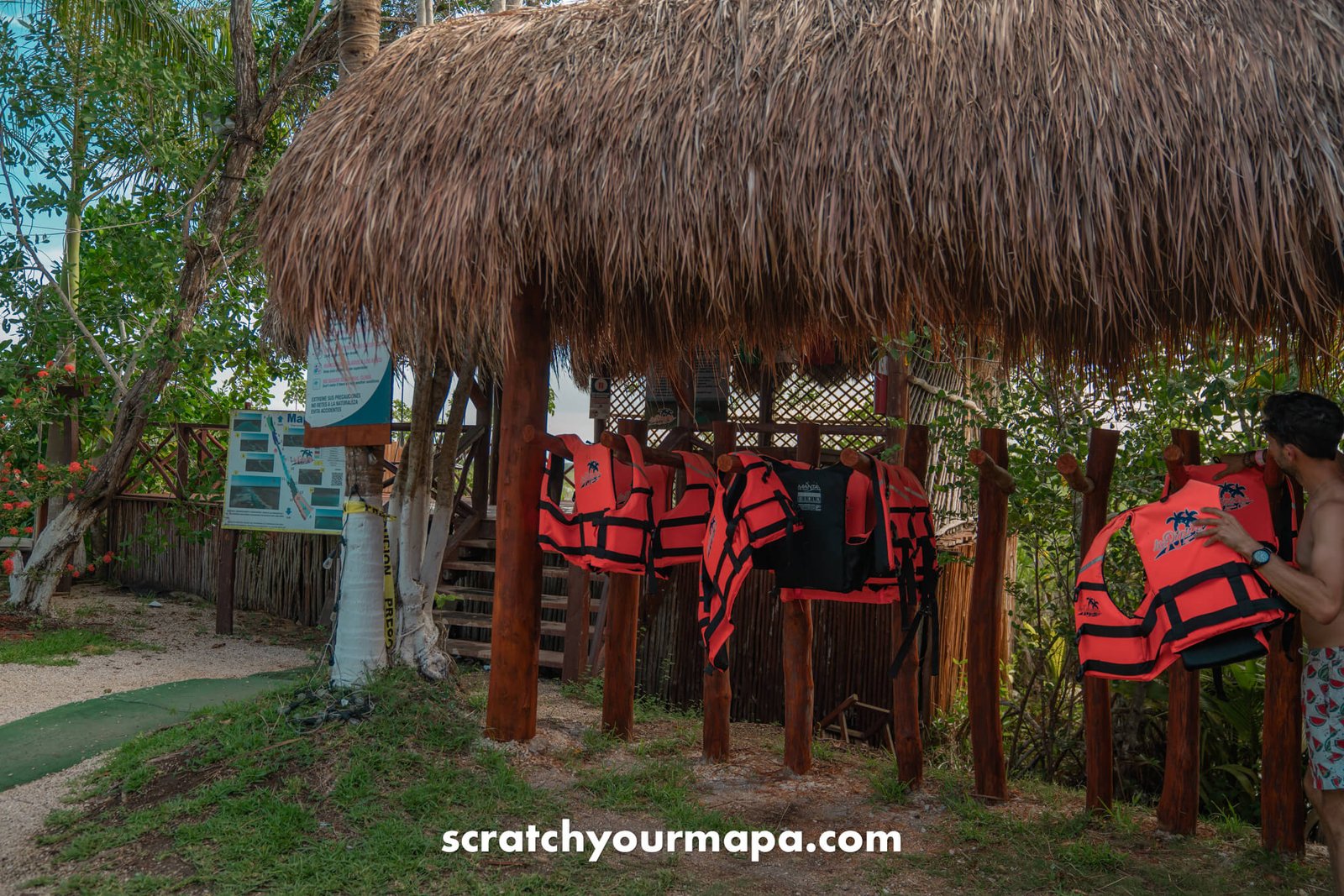 what to expect at Los Rapidos, Bacalar