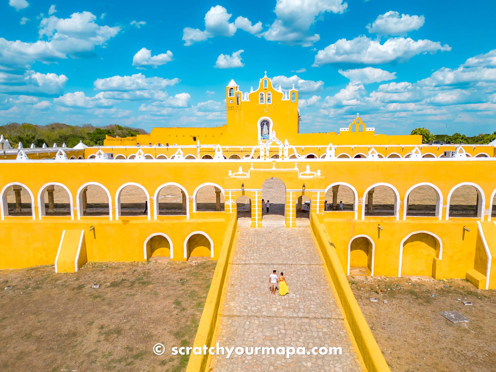 yellow city of Izamal, the most Instagrammable places in Mexico