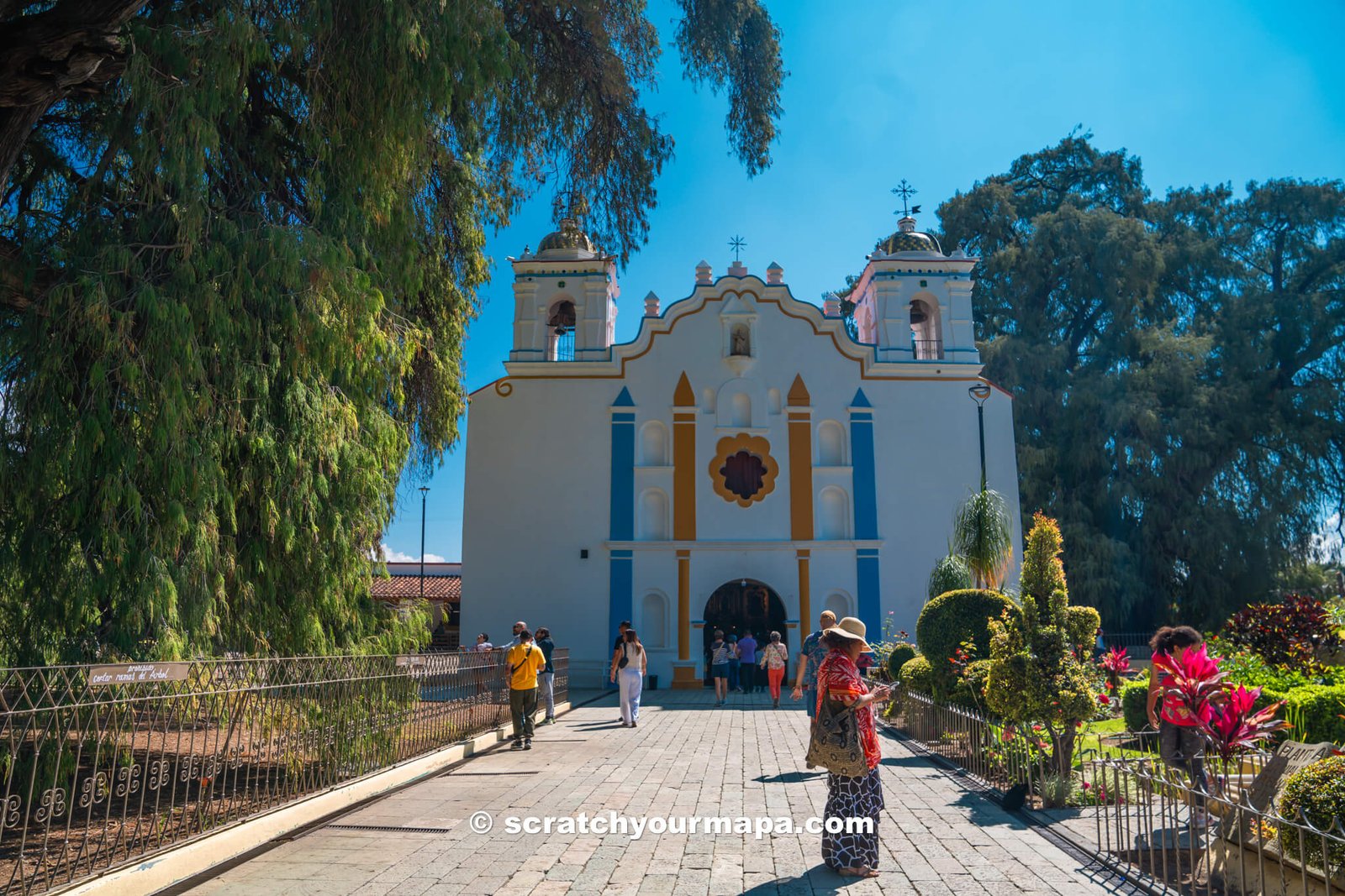 templo de Santa Maria de la Asuncion (church  visiting Arbol del Tule, Oaxaca)