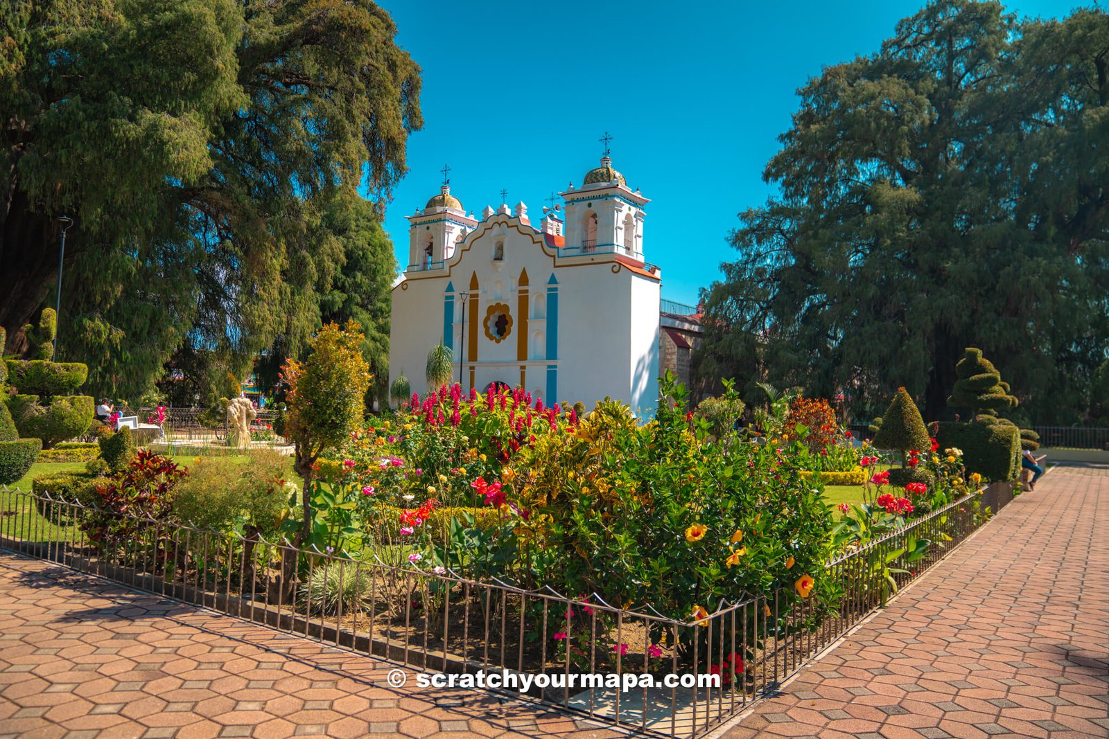 templo de Santa Maria de Asuncion - visiting el arbol del tule, Oaxaca